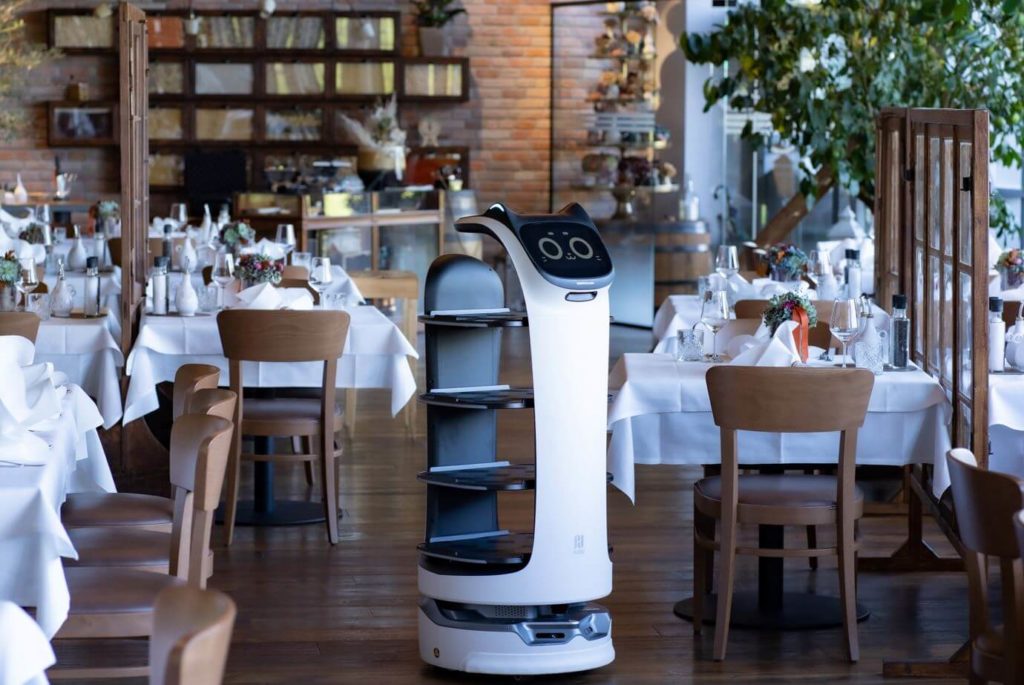 sebotics_bellabot_einsatz_restaurant