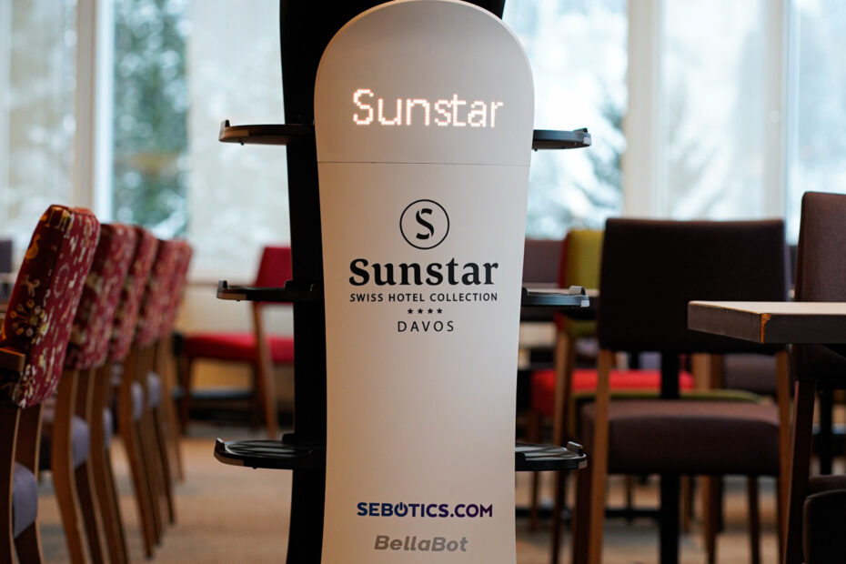 Robot di servizio BellaBot nel Sunstar Davos