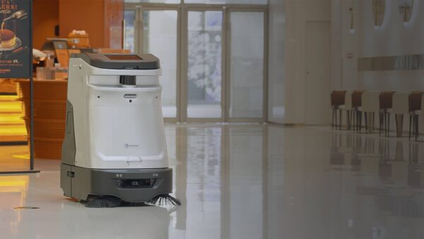 Cenobots SP50 Sebotics aspirateur robot de nettoyage avant BG Hotel